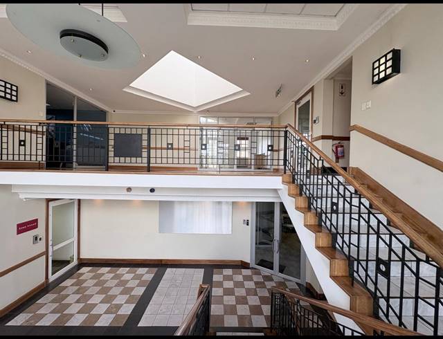 270M² OFFICE TO LET IN FOURWAYS